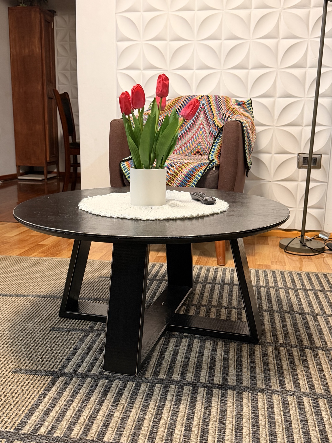Mueble Taikkee compartido en un hogar, imagen 4